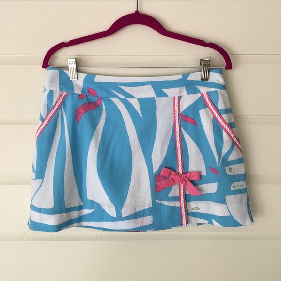 Lilly Pulitzer Pants - Lilly Pulitzer Blue & White Boats Skort, Size 4